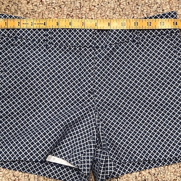 Cynthia Rowley Blue Print Patterned Shorts, Size0 - Picture 6 of 9